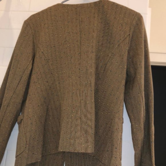 Womens jacket - Picture 3 of 3